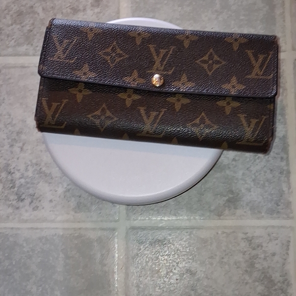 Louis Vuitton Dark Brown Monogram Wallet - Picture 13 of 15